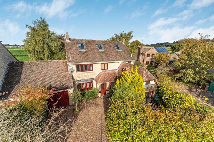 5 Bedroom Detached House For Sale In Wootton Village, Boars Hill, Oxford, OX1