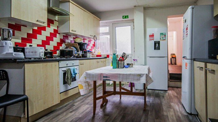 6 Bedroom Terraced House To Rent In North Road, Selly Oak, Birmingham, B29