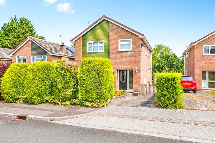4 Bedroom Detached House For Sale In Nicholson Webb Close, Cardiff, CF5