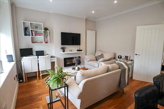 2 Bedroom Flat To Rent In Brighton Road, Purley, CR8