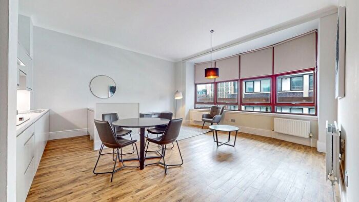 2 Bedroom Flat To Rent In Bath Street, City Centre, Glasgow, G2
