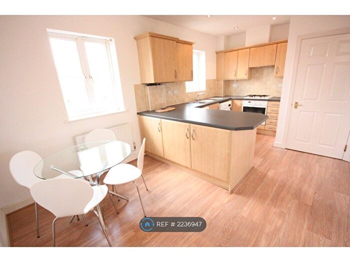 2 Bedroom Flat To Rent In Kelly Avenue, London, SE15