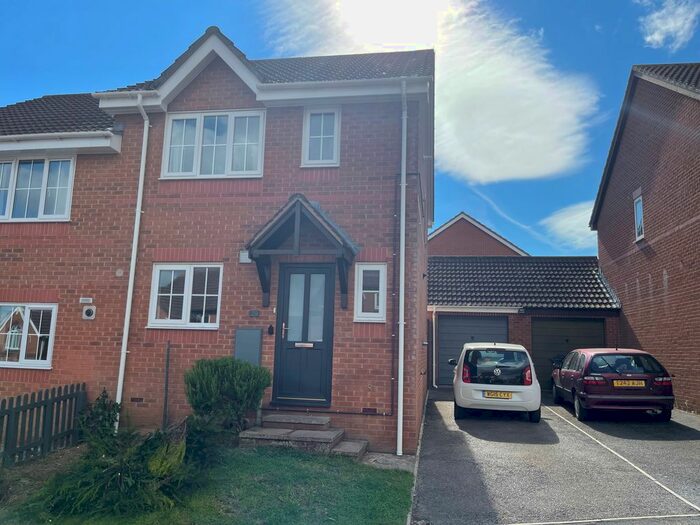 3 Bedroom Semi-Detached House To Rent In Brownlees, Exminster, Exeter, EX6