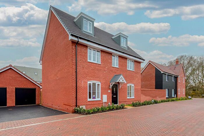 5 Bedroom Detached House For Sale In Spruce Way, Dereham, NR20