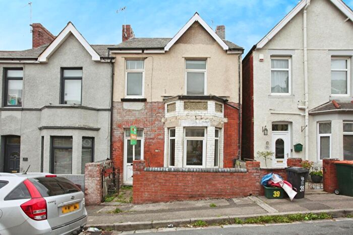 3 Bedroom End Of Terrace House For Sale In Coldra Road, Newport, NP20