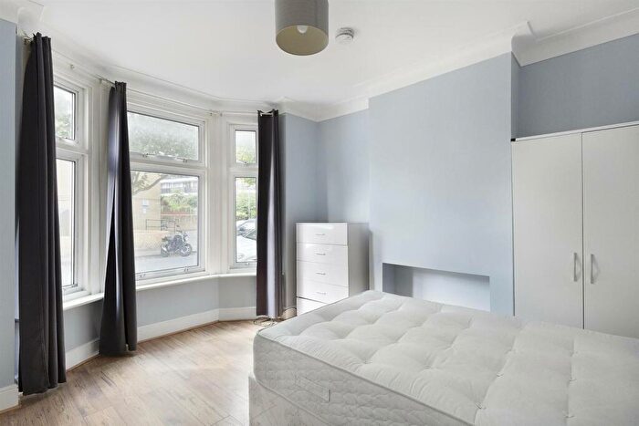 5 Bedroom Terraced House To Rent In Furley Road, Peckham, SE15