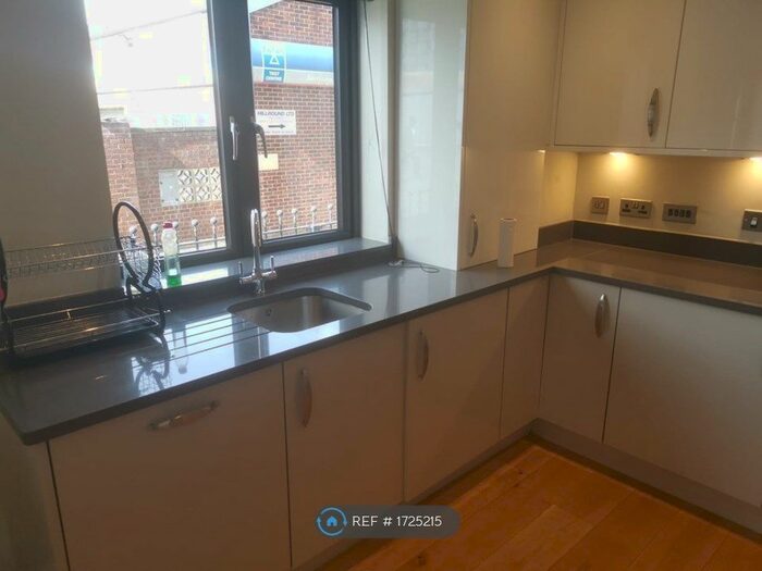 1 Bedroom Flat To Rent In Weldale Street, Reading, RG1