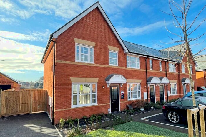 2 Bedroom Semi-Detached House To Rent In Wimborne, BH21