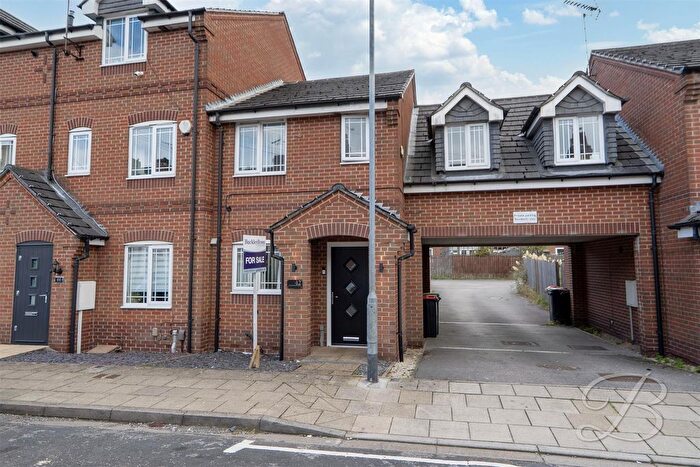 3 Bedroom Town House For Sale In Tudor Street, Sutton-In-Ashfield, NG17
