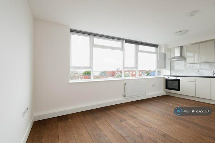 Studio To Rent In Rubens House, London, N3