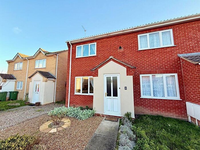 1 Bedroom End Of Terrace House For Sale In Wright Close, Caister-On-Sea, NR30