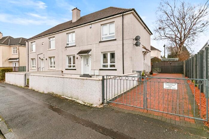 2 Bedroom Flat For Sale In Glanderston Drive, Knightswood, G13