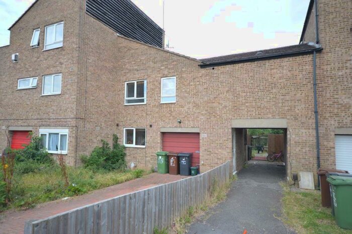 2 Bedroom Maisonette To Rent In Herford Close, NN18