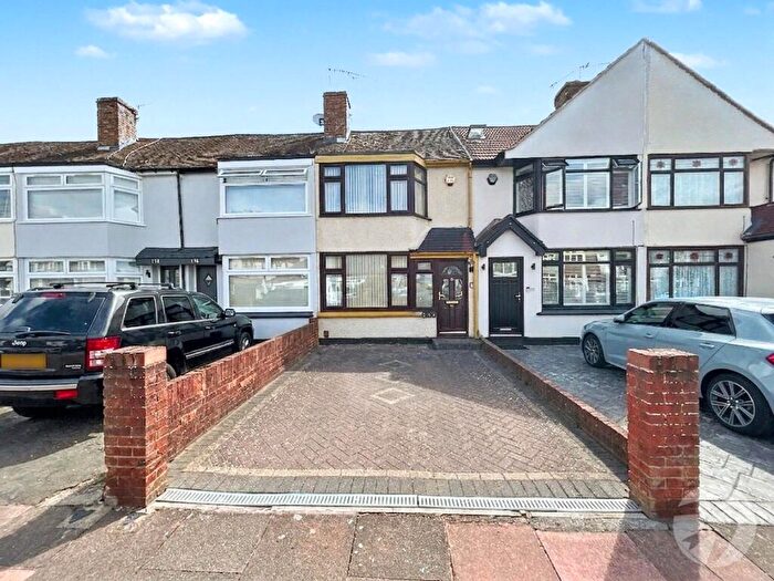 2 Bedroom Terraced House For Sale In Rowley Avenue, Sidcup, DA15