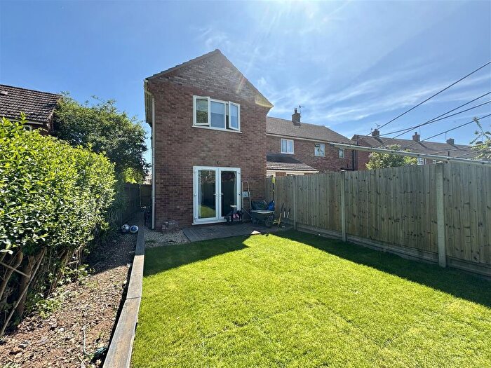 2 Bedroom End Of Terrace House For Sale In Duke Of Edinburgh Way, Malvern, WR14