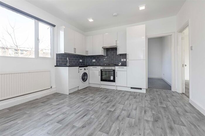 3 Bedroom Property To Rent In Liberty Avenue, London, SW19