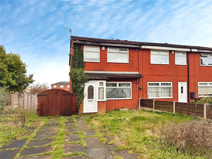3 Bedroom End Terrace House For Sale In Dorset Close, Farnworth, Bolton, Greater Manchester, BL4