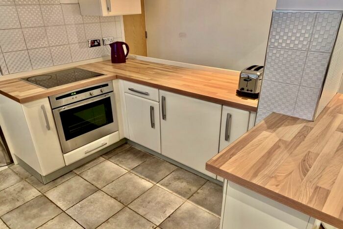 2 Bedroom Apartment To Rent In Bank Street, Sheffield, South Yorkshire, S1