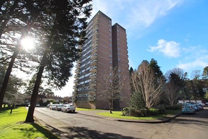 2 Bedroom Apartment / Flats For Sale In C Riverdale House, Belfast, BT17