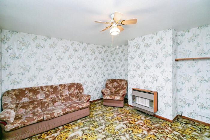 3 Bedroom Terraced House For Sale In Crwys Lane, Barry, CF63