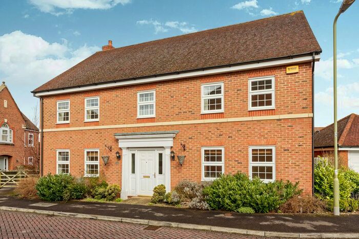 5 Bedroom Detached House To Rent In Creswell, Hook, RG27