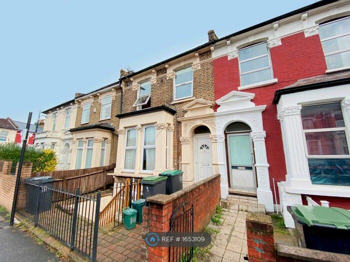 2 Bedroom Flat To Rent In Alroy Road, London, N4