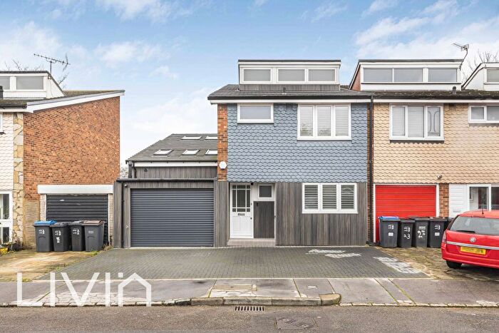 5 Bedroom End Of Terrace House To Rent In Pittville Gardens, London, SE25