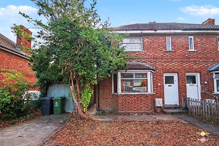 3 Bedroom Semi Detached House For Sale In Cromwell Road, Cambridge, Cambridgeshire, CB1
