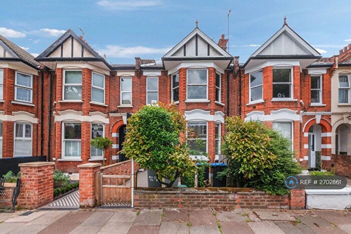 2 Bedroom Flat To Rent In Ground Floor, London, NW10