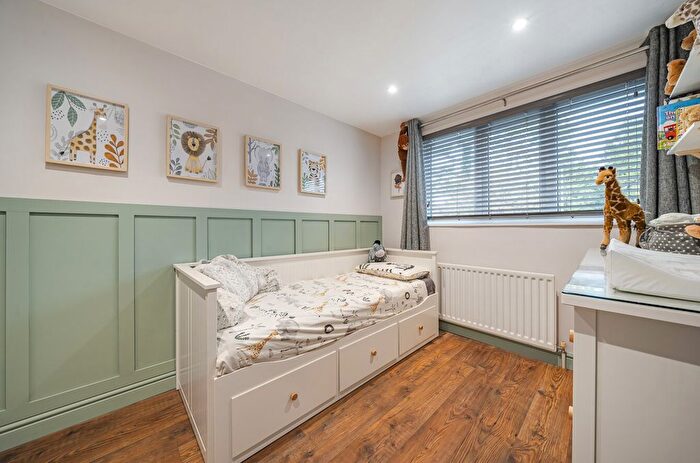 2 Bedroom Terraced House For Sale In Aylesham Road, Orpington, BR6