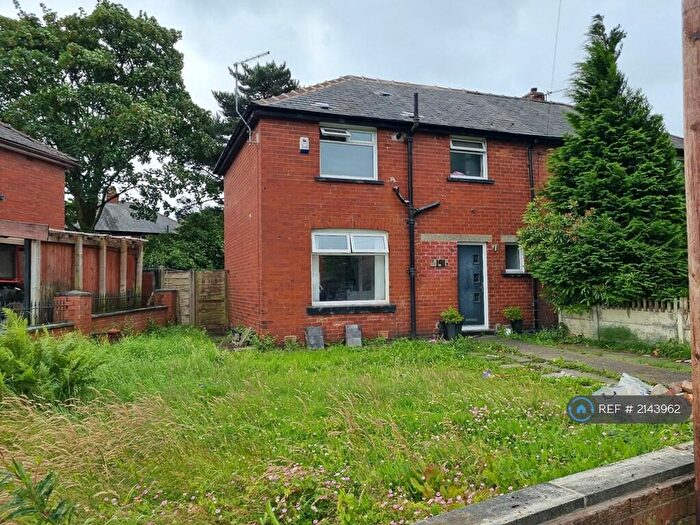 3 Bedroom Semi-Detached House To Rent In Springfield Road, Kearsley, Bolton, BL4