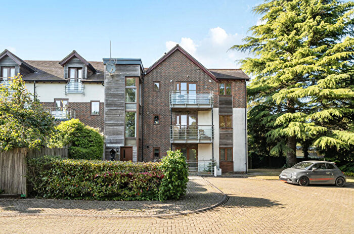 1 Bedroom Flat For Sale In Edwards Close, Kings Worthy, Winchester, Hampshire, SO23