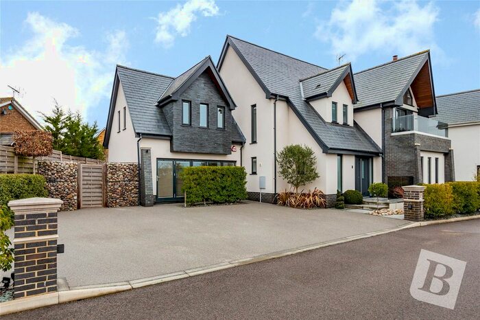 5 Bedroom Detached House For Sale In The Links, Purleigh, Chelmsford, Essex, CM3