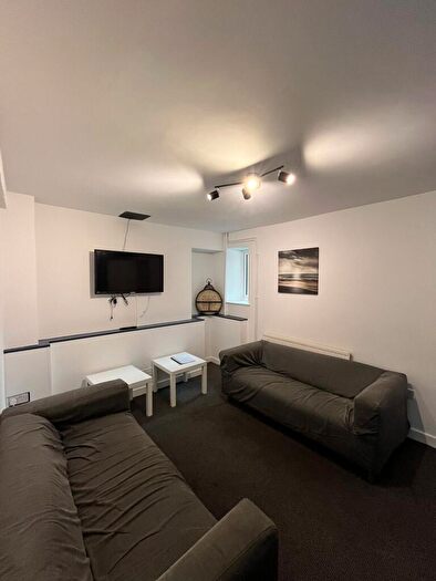 4 Bedroom Terraced House To Rent In Oxford Street, Swansea, SA1