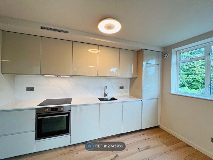 2 Bedroom Flat To Rent In Cavendish House, London, W4