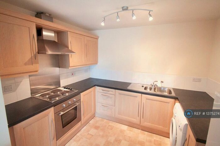 1 Bedroom Flat To Rent In Manor Road, Levenshulme, Manchester, M19