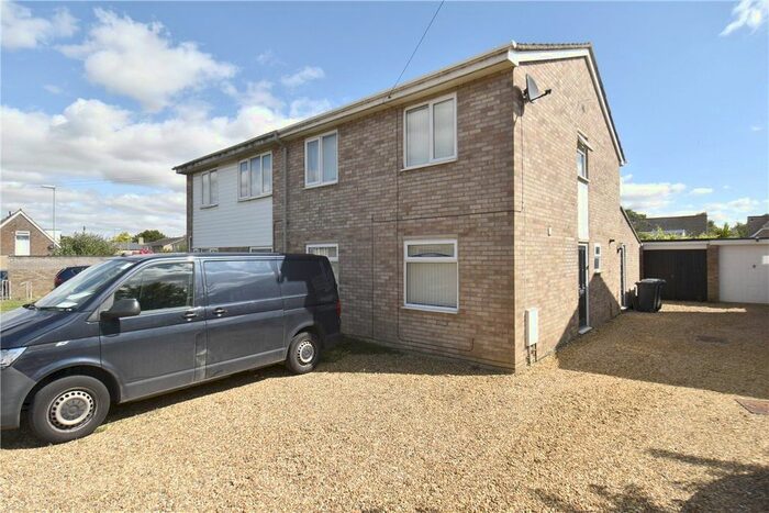 4 Bedroom Semi-Detached House To Rent In Priory Avenue, Swavesey, Cambridge, CB24
