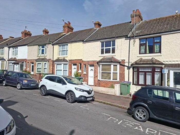 2 Bedroom Terraced Bungalow For Sale In Garden Road, Folkestone, CT19