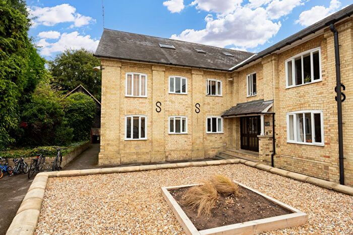 1 Bedroom Flat To Rent In River Court, Station Road, Sawbridgeworth, CM21