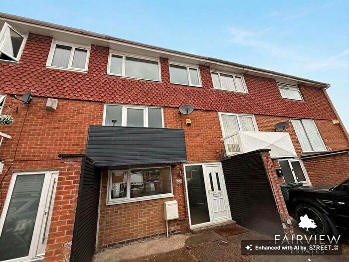 4 Bedroom Terraced House To Rent In Honeywood Drive, Nottingham, NG3