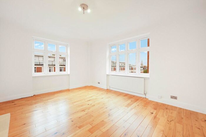 3 Bedroom Flat To Rent In Grove Hall Court, Hall Road, NW8