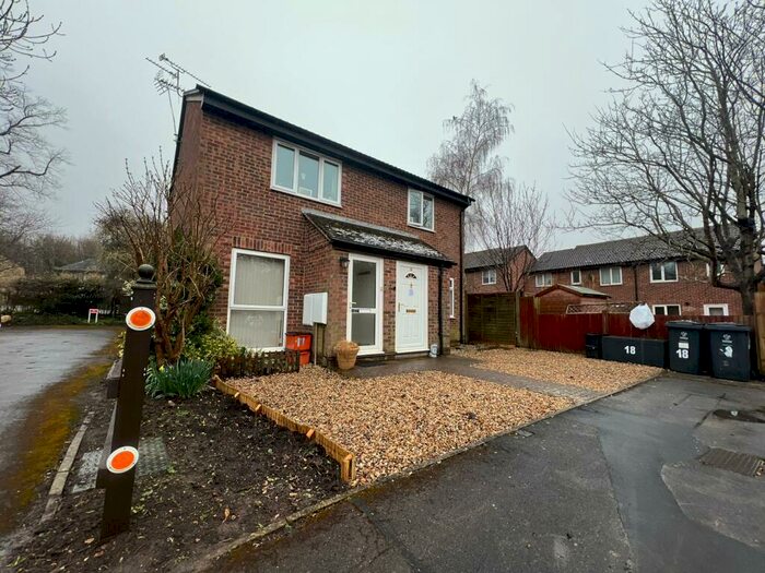 2 Bedroom House To Rent In Littlecote Close, West Swindon, SN5