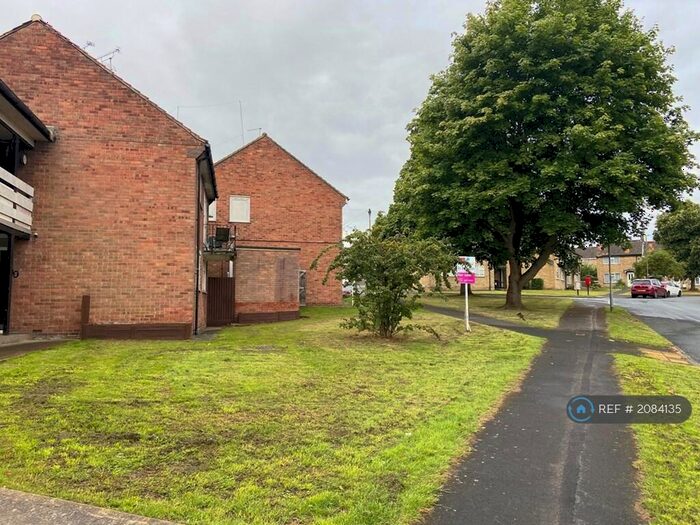 1 Bedroom Flat To Rent In Windmill Rise, Tadcaster, LS24