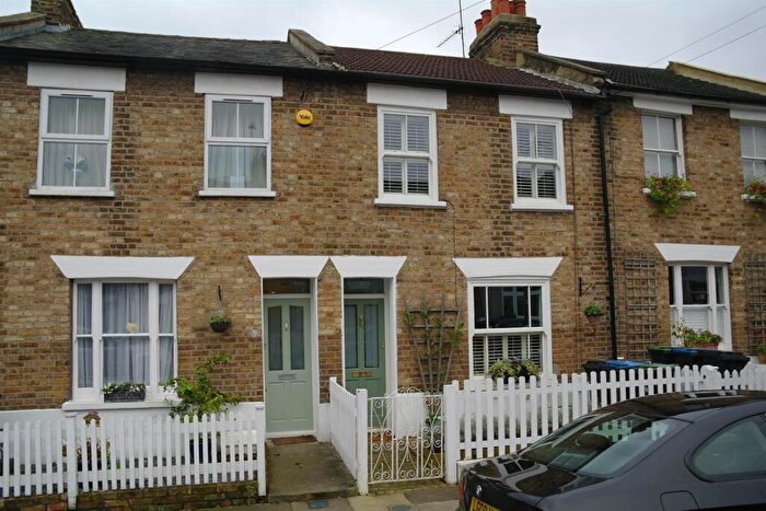 2 Bedroom Terraced House To Rent In Merton Road, Enfield, EN2