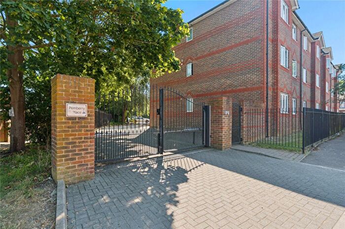 2 Bedroom Apartment For Sale In Pemberry Place, Clayburn Circle, Basildon, Essex, SS14
