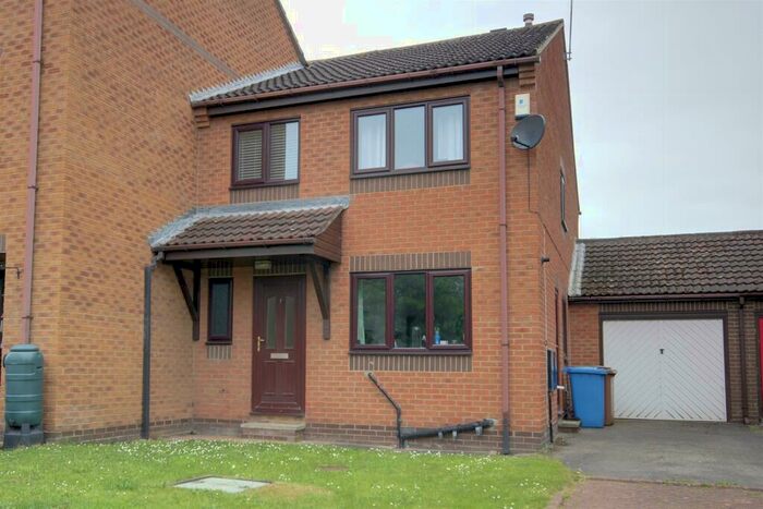 4 Bedroom House To Rent In Welton Close, Beverley, HU17