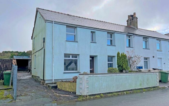 3 Bedroom End Of Terrace House For Sale In Carmel, Caernarfon, Gwynedd, LL54