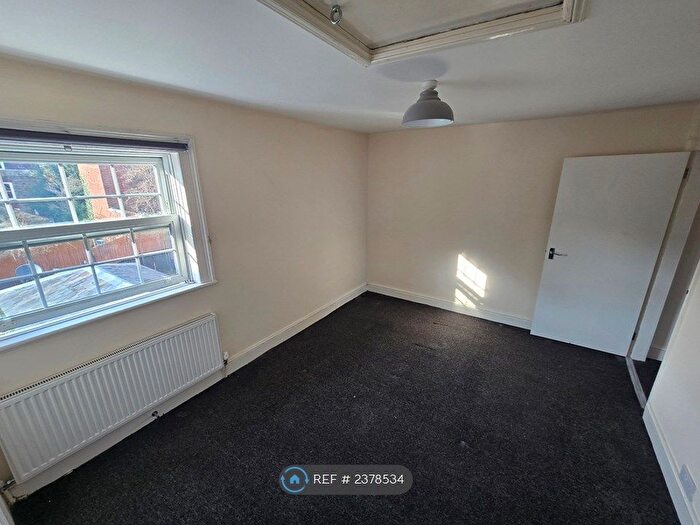 1 Bedroom Flat To Rent In Rochester, Rochester, ME1