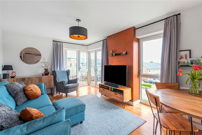 2 Bedroom Flat To Rent In Pennyroyal Drive, West Drayton, UB7