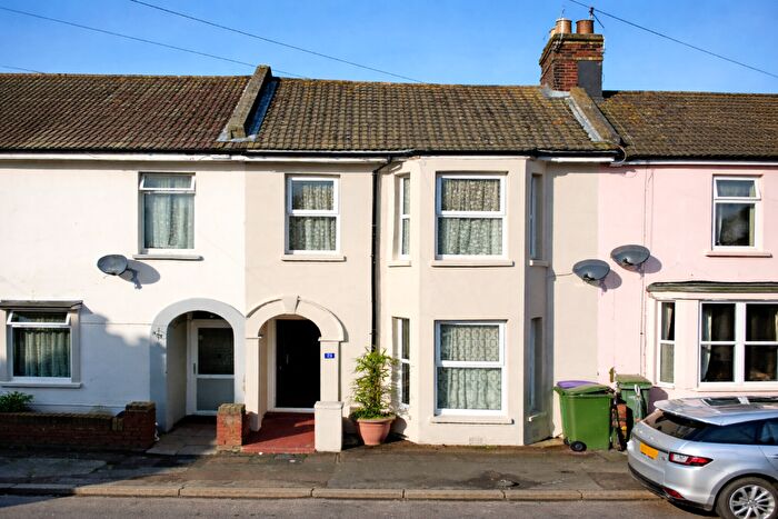 3 Bedroom Terraced House To Rent In Walton Road, Folkestone, Kent, CT19